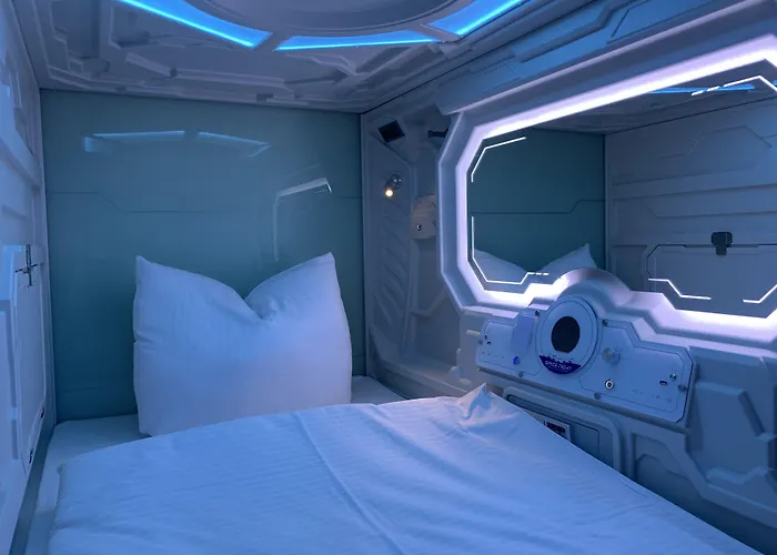 Space Night Capsule Hostel Berlino